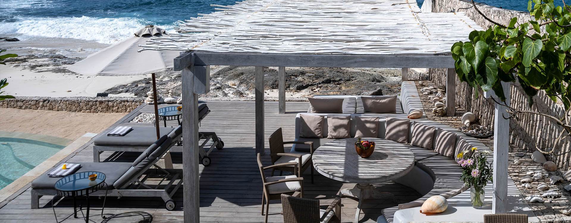 Voyage - The pergola